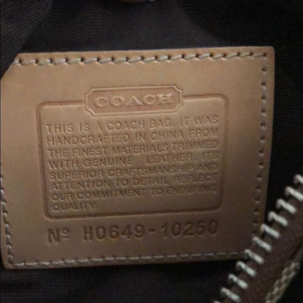 Coach - SIGNATURE SWING PACK (Khaki Brown/Camel) - Picture 5 of 6